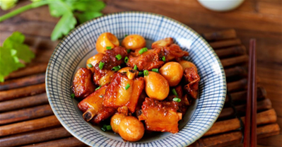 THÊM SƯỜN KHO TRỨNG CÚT